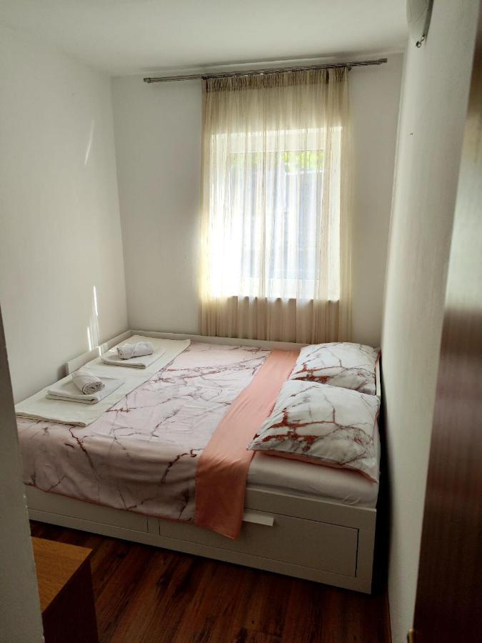 Apartments Snjezana Novi Vinodolski Exterior foto