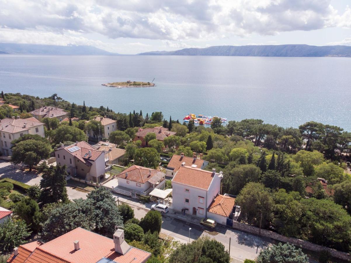 Apartments Snjezana Novi Vinodolski Exterior foto